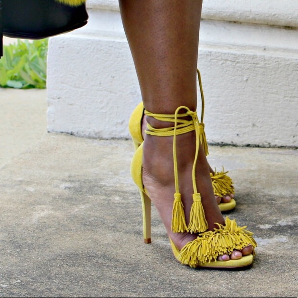 Steve Madden yellow fringe sandals